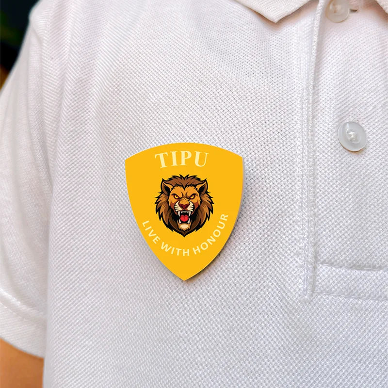 TIPU House Badge (Live with Honour)